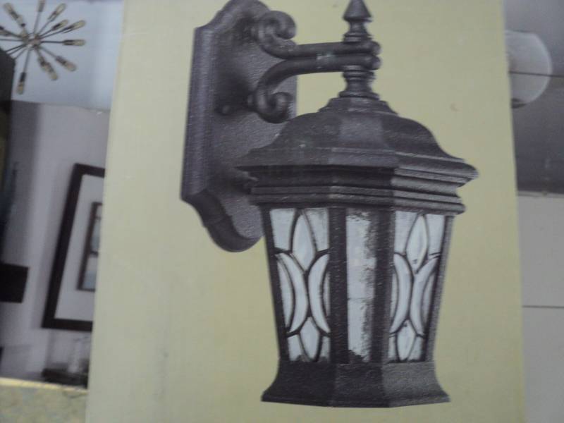 lot 30 image: Progress Lighting Cranbook Collecti...