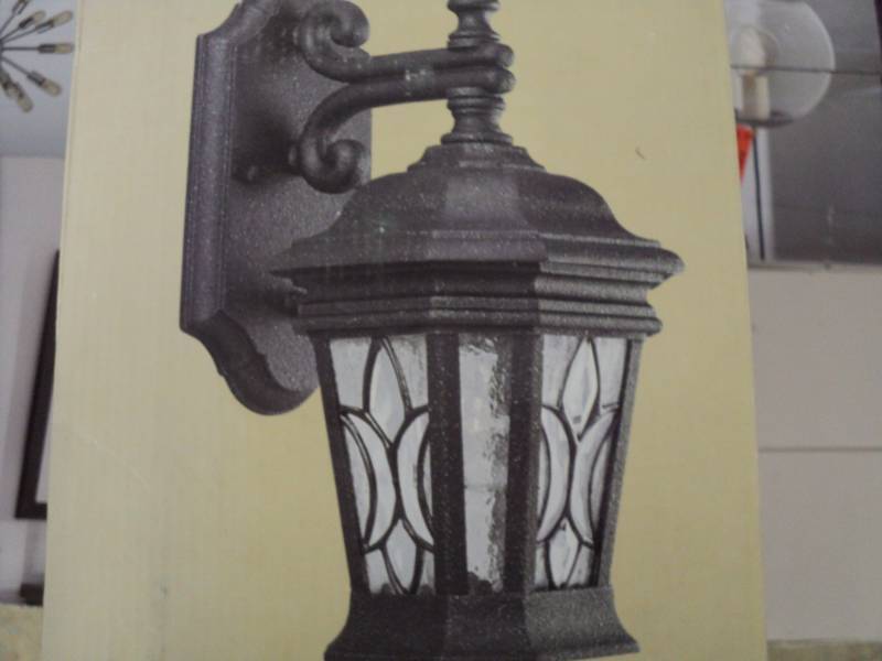 lot 34 image: Progress Lighting Cranbook Collecti...