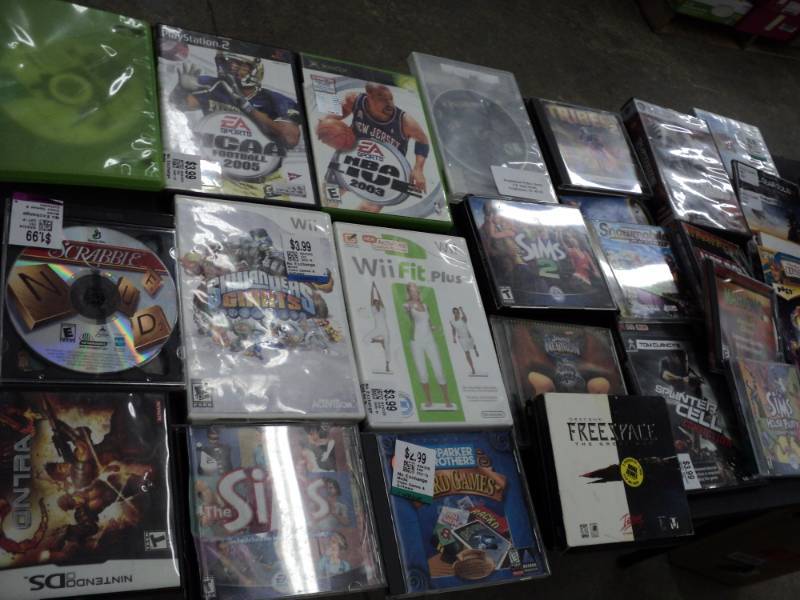 lot 42 image: Lot of 43 Games...