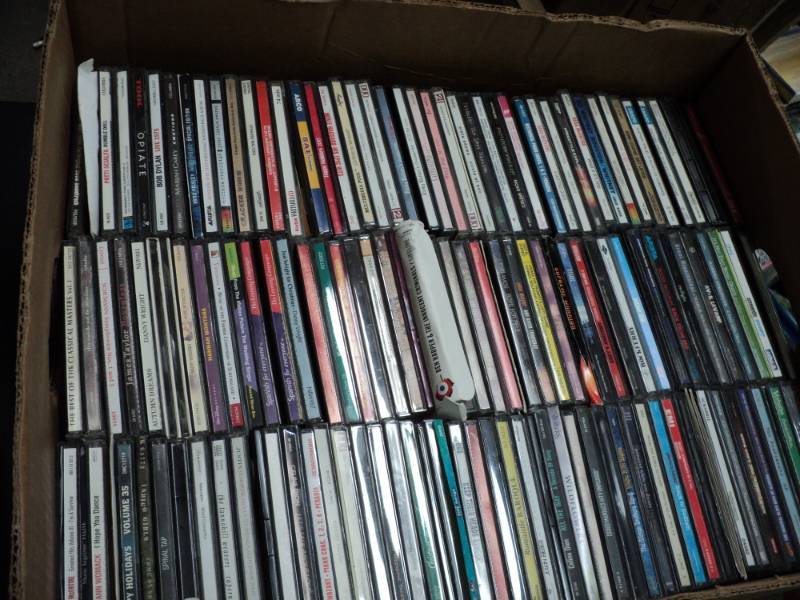 lot 95 image: Lot of 180 CDs...