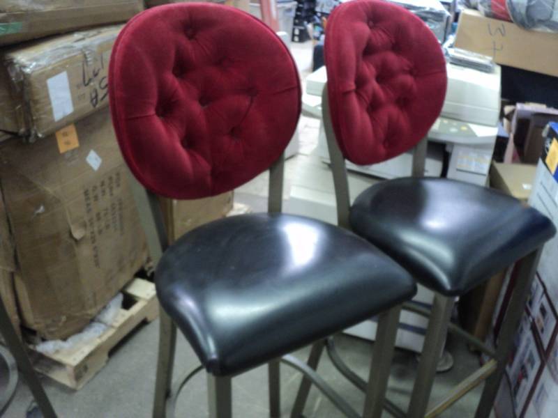 lot 121 image: Set of 2 Bar Stools metal frame 29...