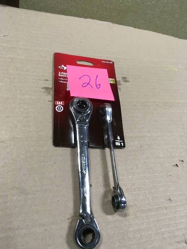 lot 26 image: Husky SAE Quad Drive Ratcheting Wrench Set (2-Piece) in like new condition