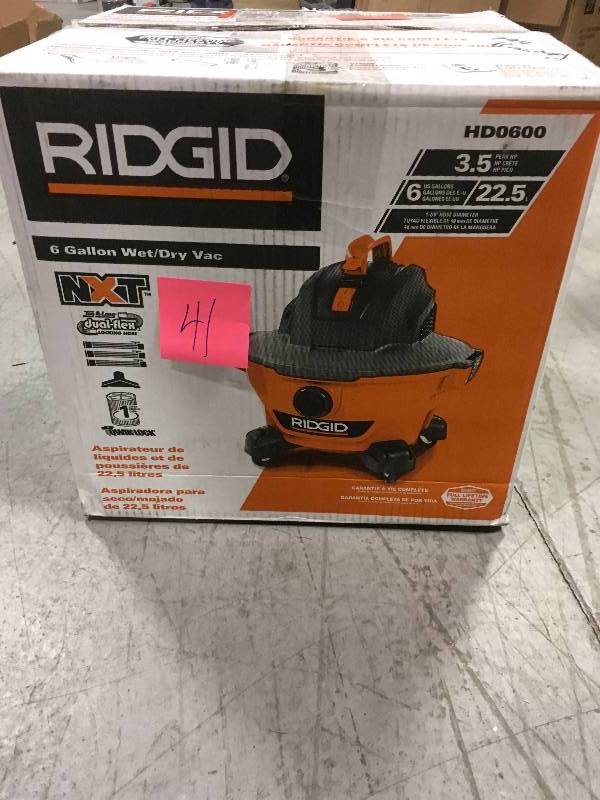 lot 41 image: RIDGID 6 Gal. 3.5-Peak HP NXT WetDry Vac USED in good condition