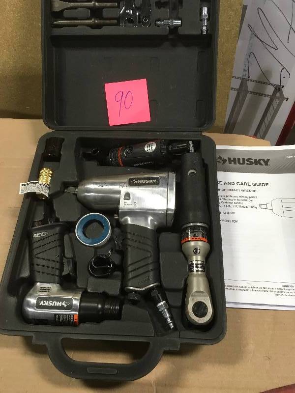 lot 90 image: Husky 4-Piece Air Tool Kit in like new condition