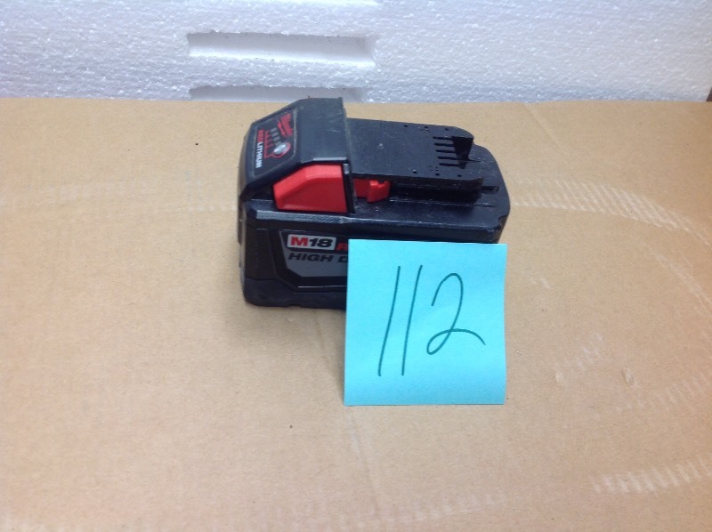 lot 112 image: Milwaukee 48-11-1890 M18 REDLITHIUM HIGH DEMAND 18V 9.0 Ah Lithium-Ion in working conditions