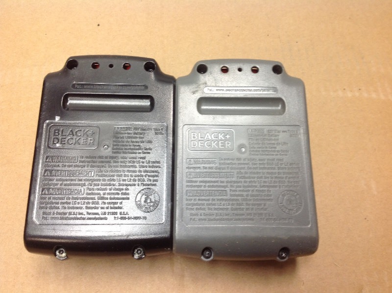 lot 113 image: BLACKDECKER LBXR20 20-Volt MAX Extended Run Time Lithium-Ion  set of 2 in working conditions