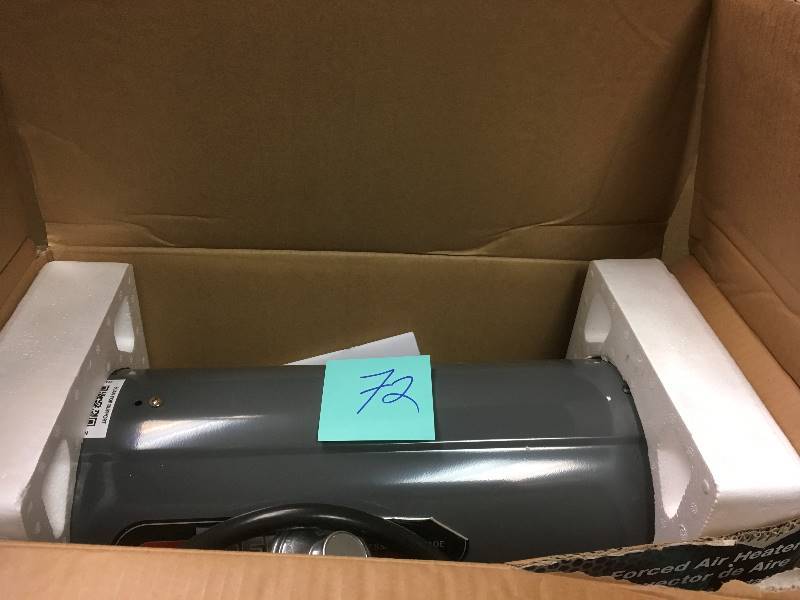 lot 72 image: Dyna-Glo Delux 30K-60K BTU LP Forced Air Propane Portable Heater