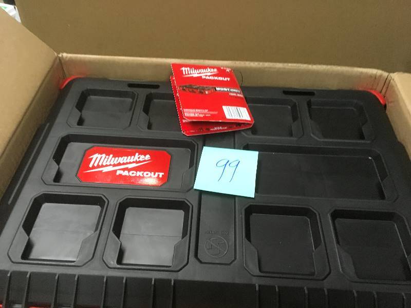 lot 99 image: Milwaukee PACKOUT 22 in. Tool Box not used