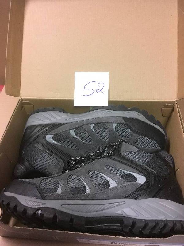 lot 52 image: Khombu Tyler Mens Leather Hiking Outdoor Tactical Boots not used size 13