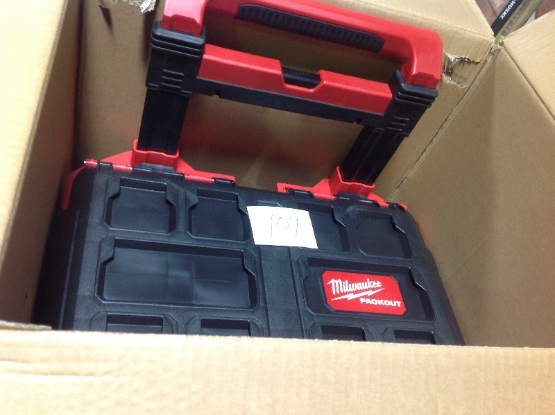 lot 109 image: Milwaukee  PACKOUT 22 in. Rolling Tool Box not used