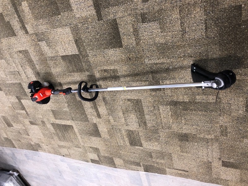 lot 114 image: ECHO  25.4cc Gas 2-Stroke Cycle Straight Shaft Trimmer  in nice working conditions