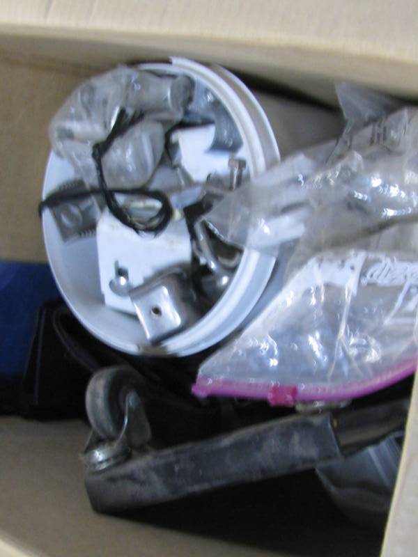 lot 16 image: Misc Hardware