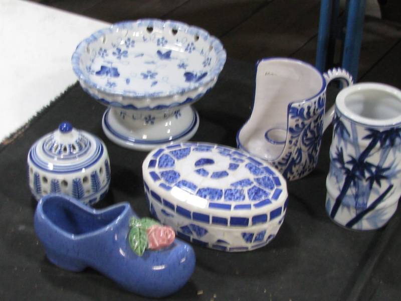 lot 28 image: Blue Pottery