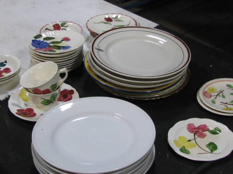 lot 36 image: Misc China