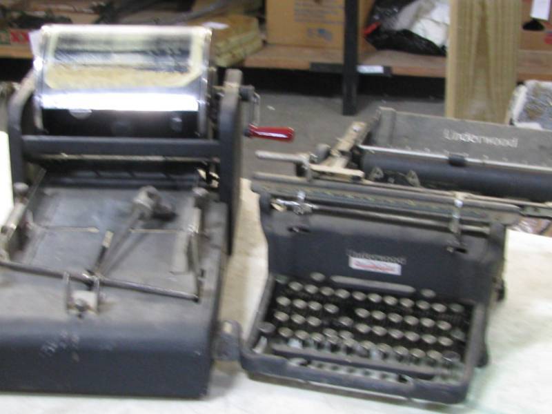 lot 56 image: Vintage Typewriter