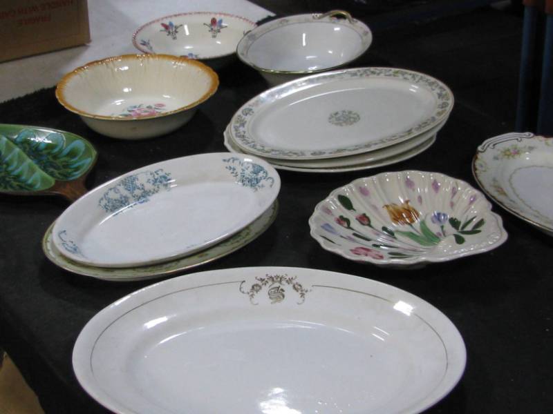 lot 69 image: China Platters