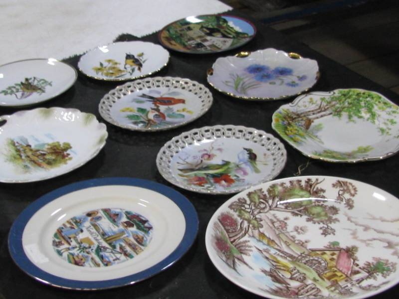 lot 74 image: China Plates