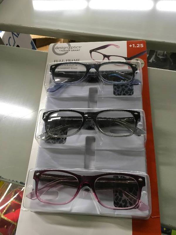 lot 29 image: 3PK Readers Glasses 1.25, Retail $18.99