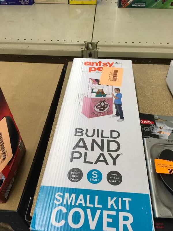 lot 64 image: Antsy Pants Build And Play Small Kit Cover, Retail $19.99