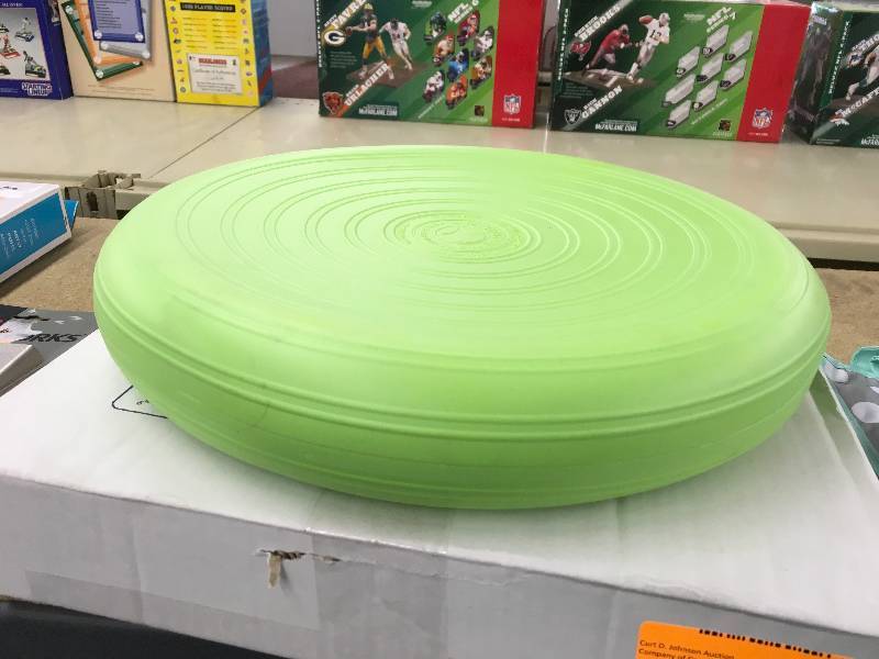 lot 66 image: Stability Cushion, Retail $15.00