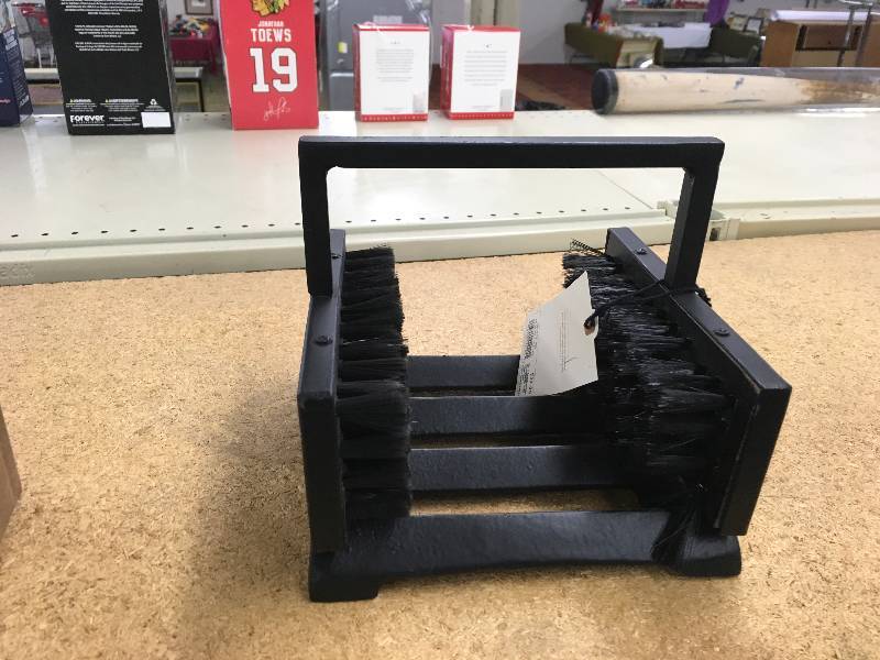 lot 76 image: Hearth & Hand Boot Scraper, Retail $27.99