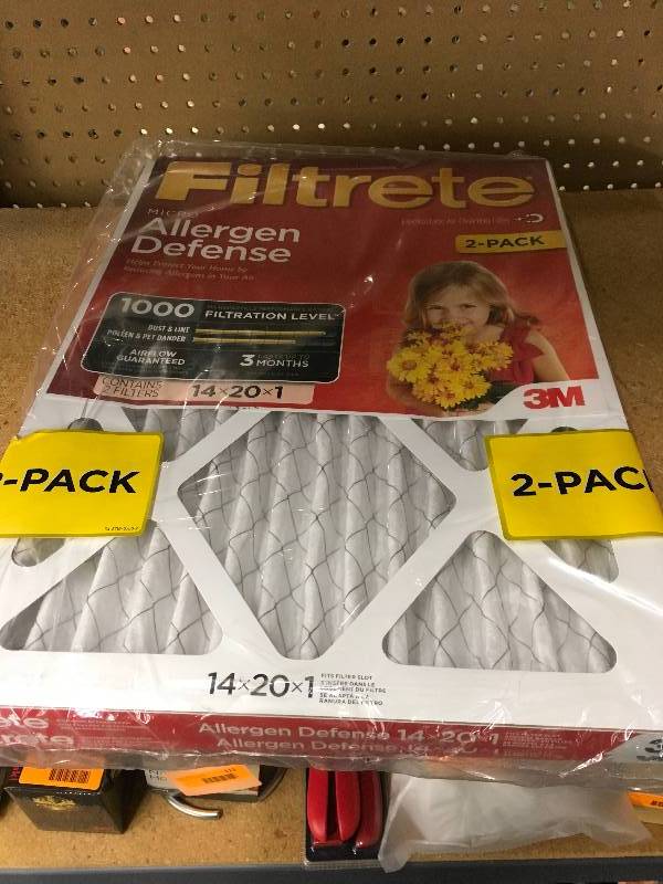 lot 101 image: Filtrete 14x20x1 2 Pack Air Filters, Retail $35.00