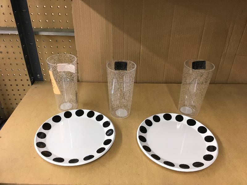 lot 107 image: Two Salad Plates & 3 Cups, Retail $11.99