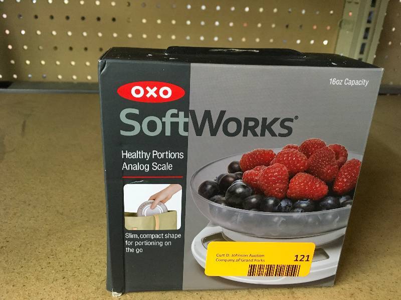 lot 121 image: OXO Healthy Portions Scale, Retail $12.99