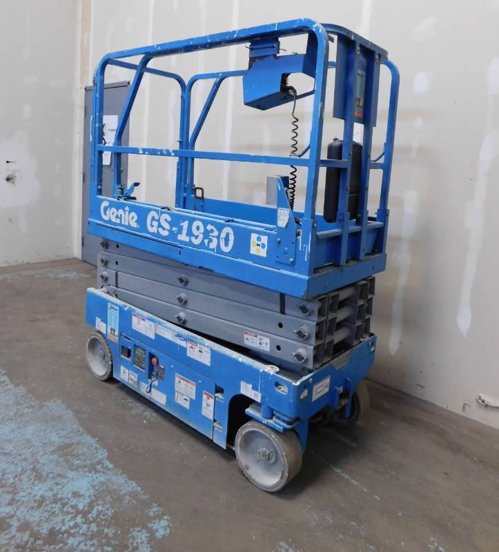 2011 Genie GS-1930 Scissor Man Lift
