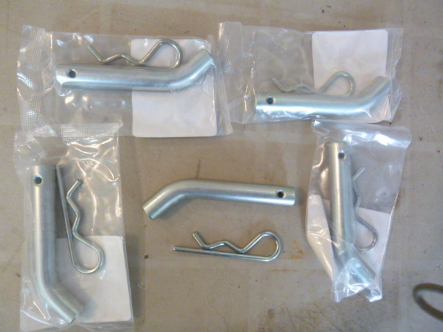lot 15 image: 5 NEW Valley Hitch Pins
