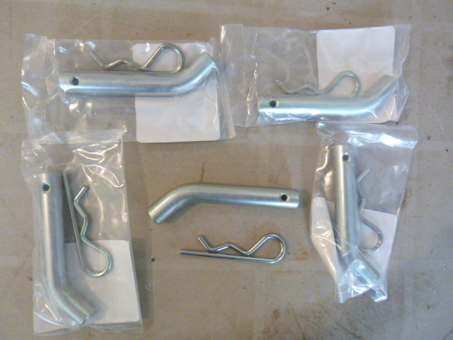 lot 18 image: 5 NEW Valley Hitch Pins