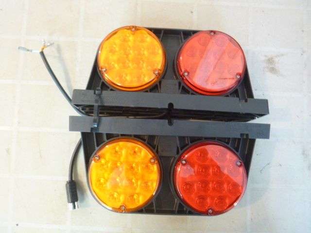 lot 53 image: Set of PM Portable Trailer Lights