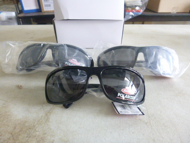 lot 83 image: 3 Pair of Berkley Polarized Gunglasses