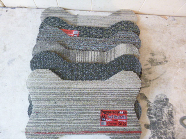 lot 109 image: 6 Pampered Pooch Food and Water Bowl Mats