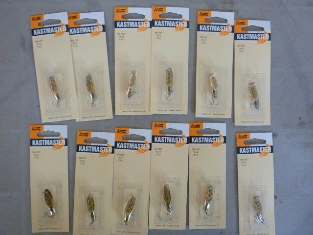 lot 178 image: 12 Acme Kastmaster Hooks