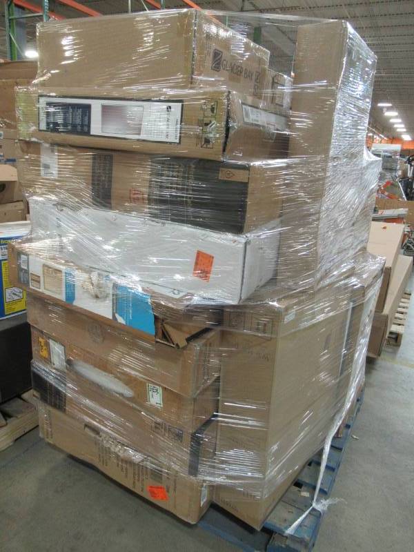 lot 212 image: WHOLESALE PALLET OF RETURNS - MEDICINE CABINETS