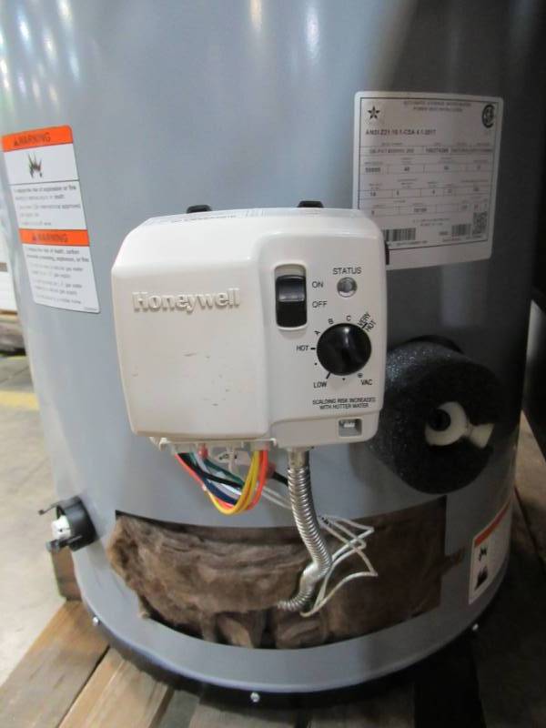 A.O. Smith Signature Premier 40-Gallon Tall 6-year Limited 50000-BTU  Natural Gas Water Heater, G6-PVT4050NV | MN HOME OUTLET AUCTION BURNSVILLE  # 77 | K-BID
