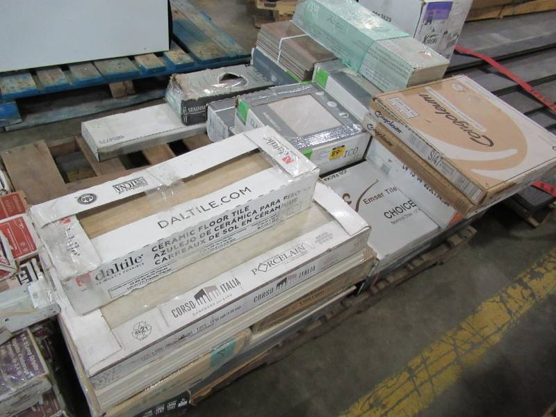 lot 77 image: WHOLESALE MIXED PALLET OF RETURNS & PIECES - TILE