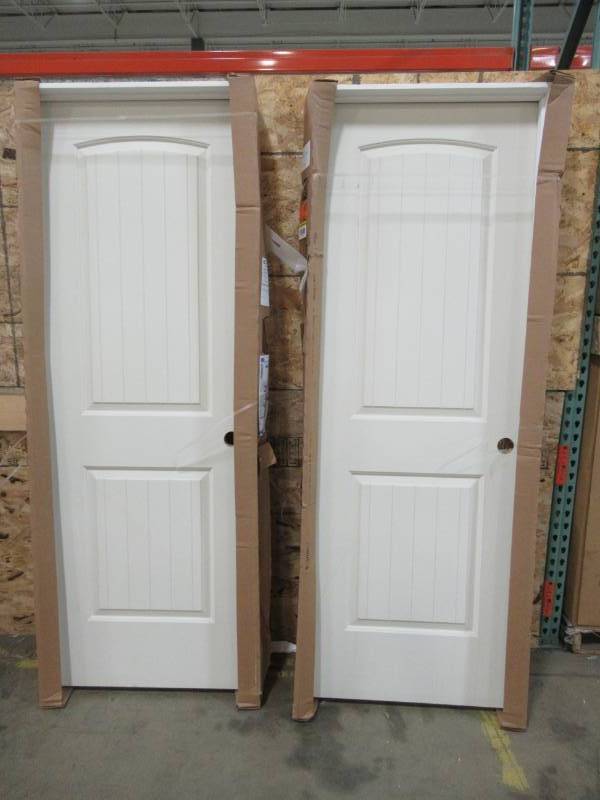 lot 292 image: 2 Jeld-Wen 28 in. x 80 in. Santa Fe Primed 2 Panel Left-Hand Smooth Solid Core Molded Composite MDF Single Prehung Interior Door, THDJW137500047