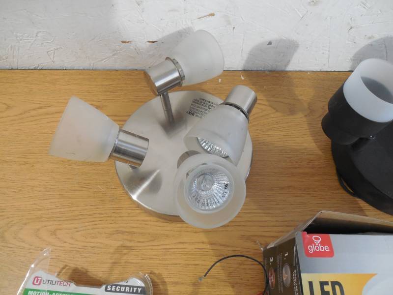 LIGHTING FIXTURE LOT