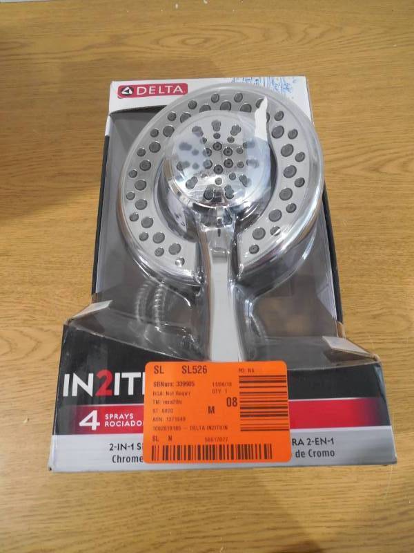 Delta In2ition 4-Spray 2-in-1 Hand Shower and Shower Head Combo Kit with Pause in Chrome
