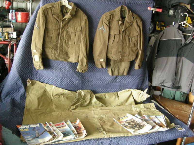 lot 40 image: Vintage WWIIKorea U.S. Military Uniform and Tent
