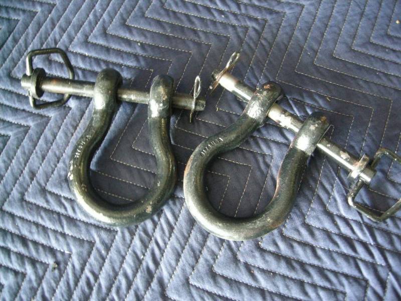 lot 46 image: 2 Clevis