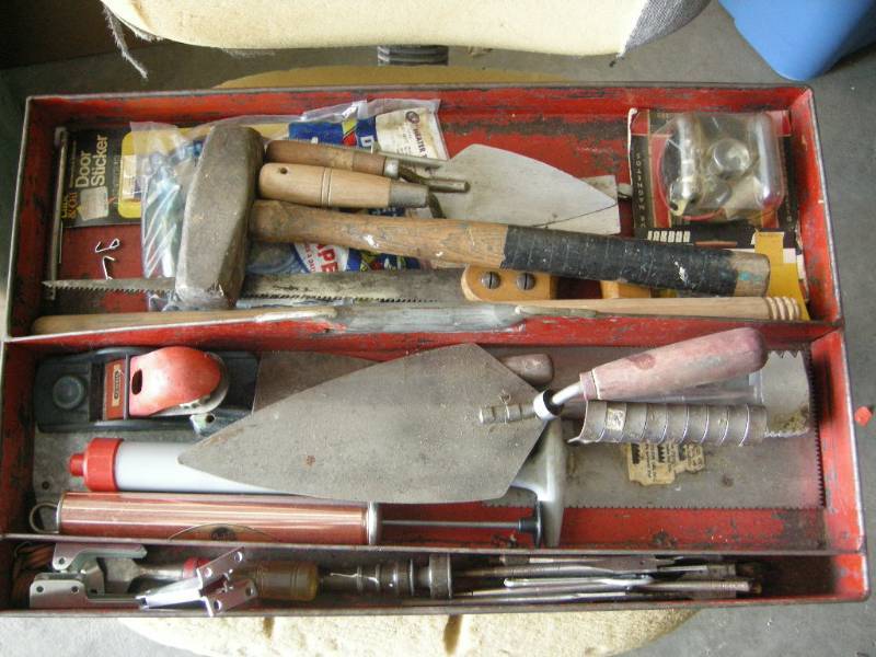 lot 48 image: Tool Tray and Tools