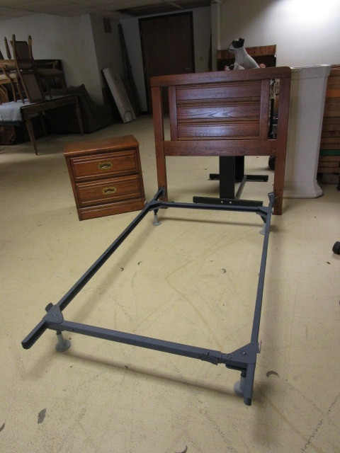 lot 320 image: BED  NIGHTSTAND