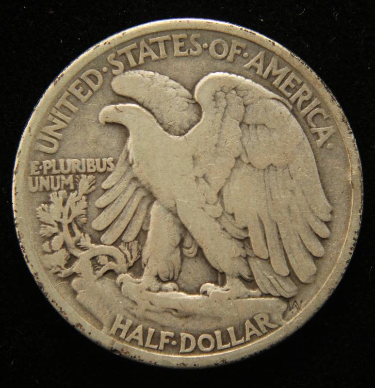 lot 33 image: 1918 WALKING LIBERTY HALF DOLLAR