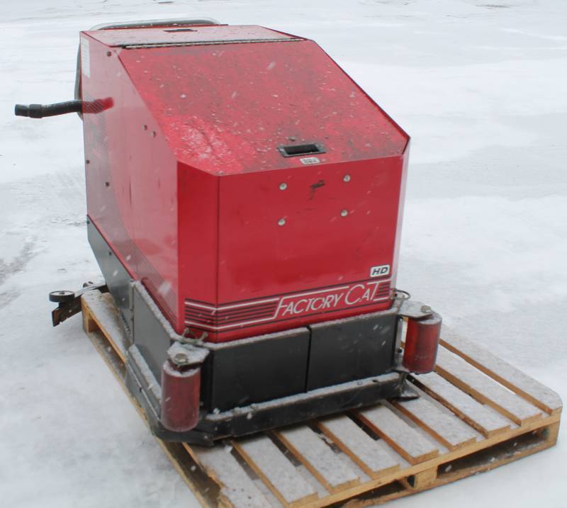 lot 5 image: Industrial Power Sweeper
