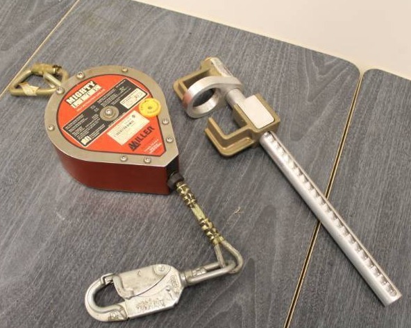 lot 17 image: Self - Retracting Life Line