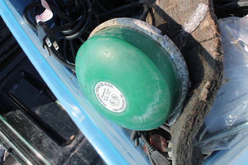 lot 32 image: Pond Heater