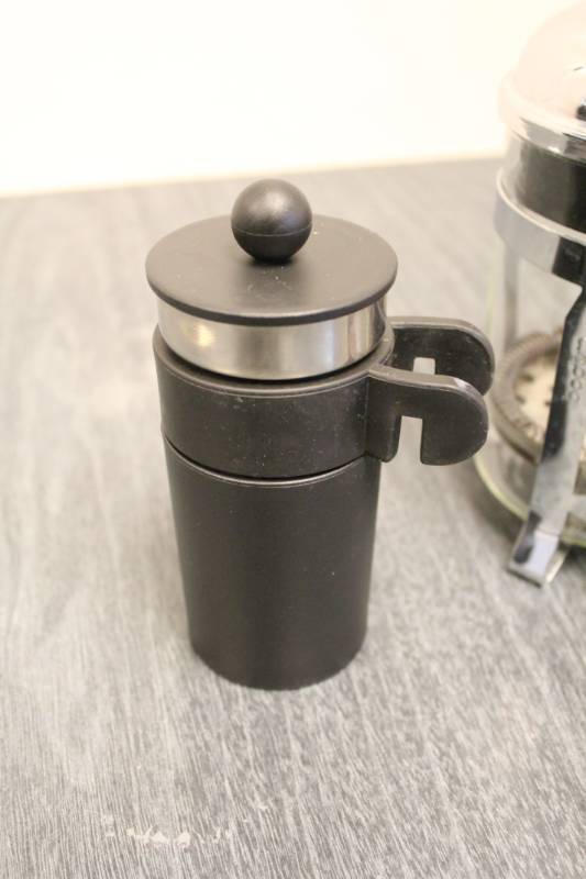 lot 40 image: French Press Coffee Makers